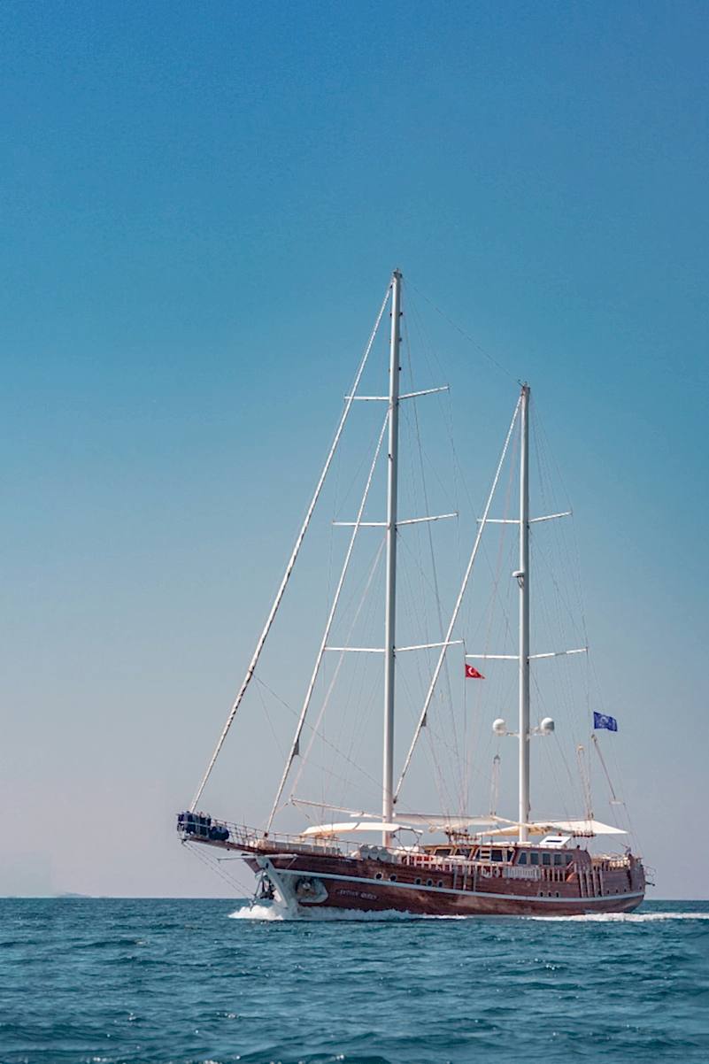 yacht lycian queen